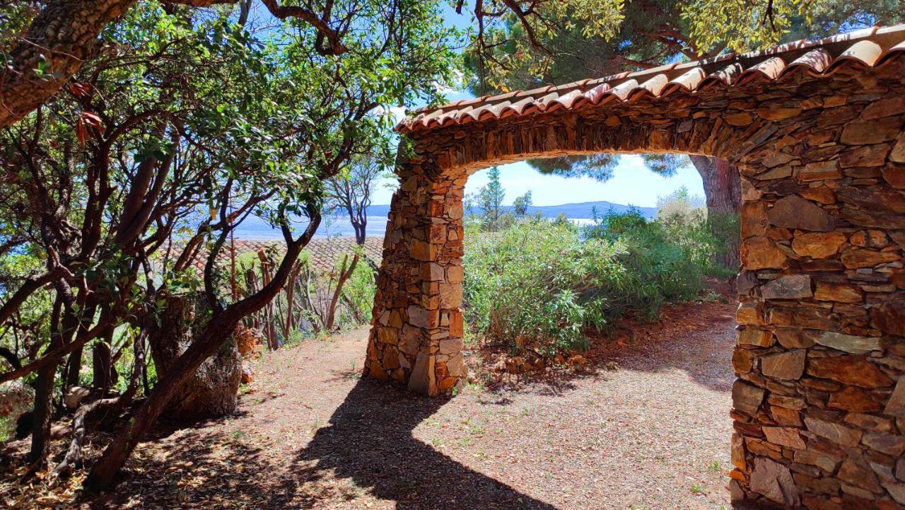 Villa Les Trois Chenes, Piscine Privee & Vue Mer Sur Golfe De Saint Tropez Ле Исамбр Екстериор снимка